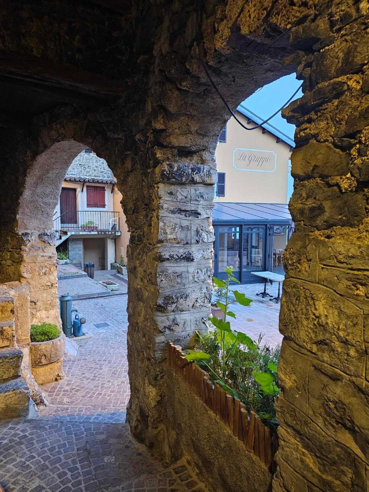 Bed and Breakfast La Gruppio Ilonse Екстер'єр фото
